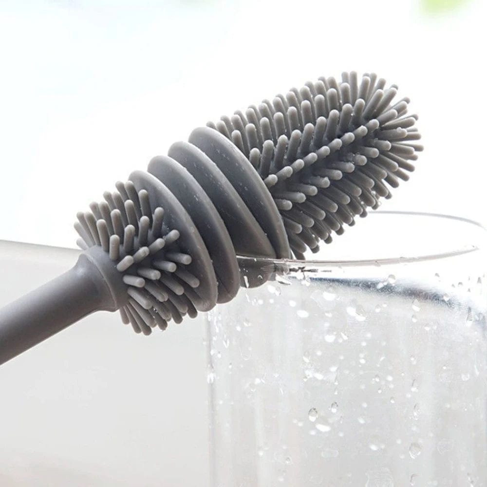 Brosse pour nettoyer une gourde